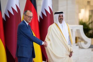 Alemania explora nuevas alianzas en el Golfo para reducir su dependencia energética de Estados Unidos. Descubre cómo esto puede cambiar la dinámica.