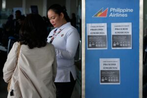 Las principales aerolíneas han suspendido los vuelos a Oriente Próximo, afectando a muchos viajeros y turistas.